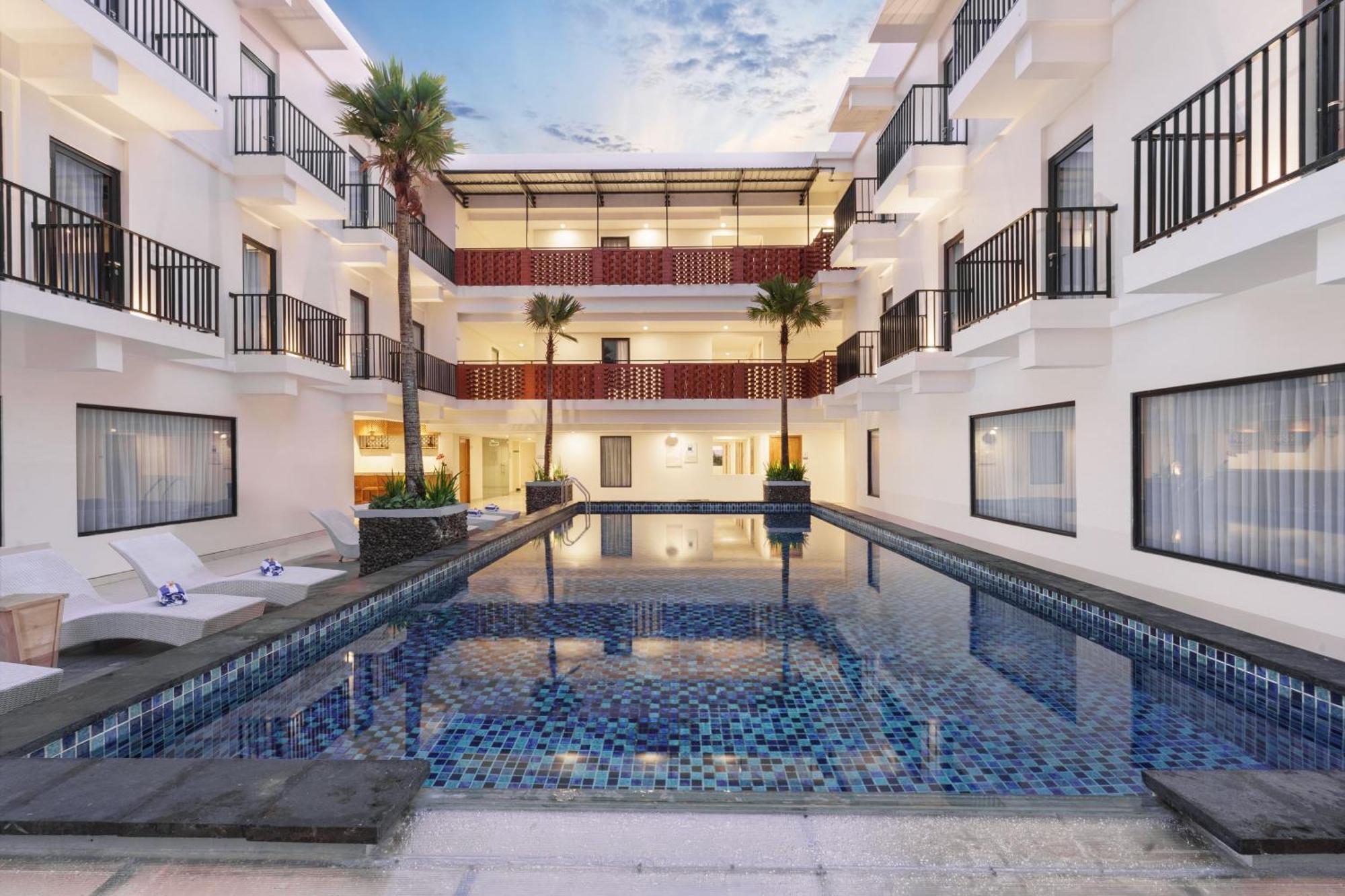 Swiss-belcourt Lombok Hotel 3*